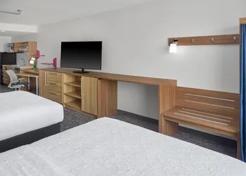 Home2 Suites By Hilton Frankenmuth hotel thumbnail 5