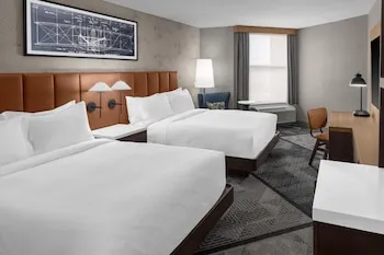 DoubleTree by Hilton Dayton Fairborn hotel thumbnail 6