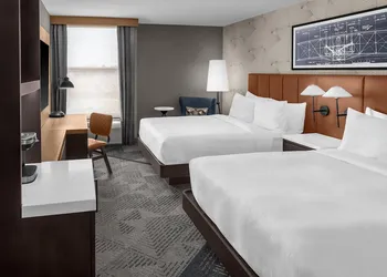 DoubleTree by Hilton Dayton Fairborn hotel thumbnail 8