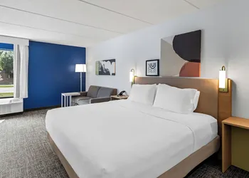 Spark by Hilton Alpharetta Roswell hotel thumbnail 6
