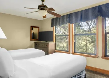 Hilton Vacation Club Laurel Crest Pigeon Forge hotel thumbnail 6