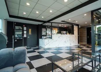 Nova Hotel Bronx hotel thumbnail 6