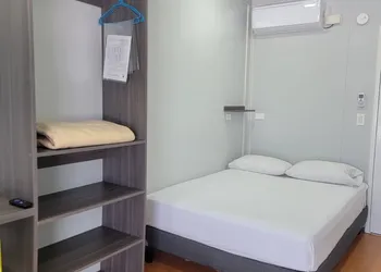 Zurban Travelers hotel thumbnail 5