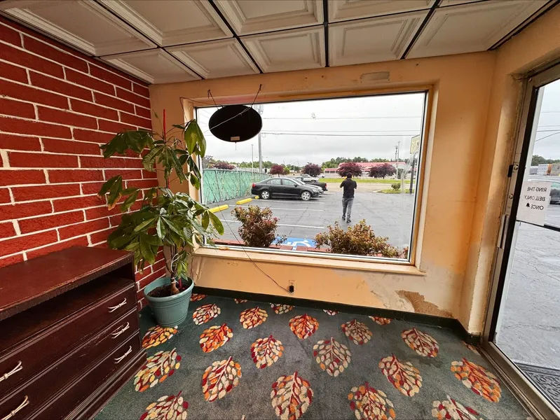Cloverleaf Motel Richmond Near Turnpike hotel detail image 2