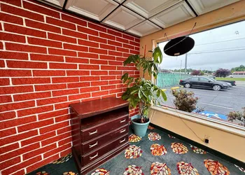 Cloverleaf Motel Richmond Near Turnpike hotel thumbnail 3