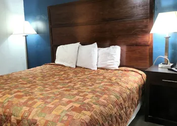 Holiday Motel by Belvilla Cleveland, TN hotel thumbnail 3