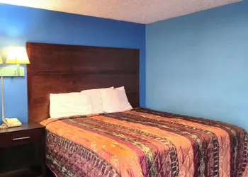 Holiday Motel by Belvilla Cleveland, TN hotel thumbnail 8