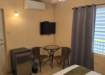 I Love Combate Rooms & Suites hotel thumbnail 6