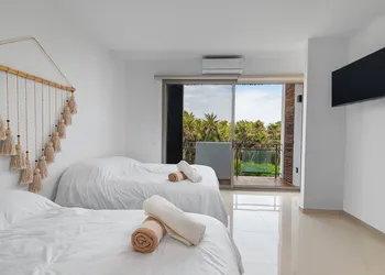 Angelina 28 Beachfront and Family Apartments - Modern and Relaxing Long Stays (20 min from Cancun Airport) hotel thumbnail 5