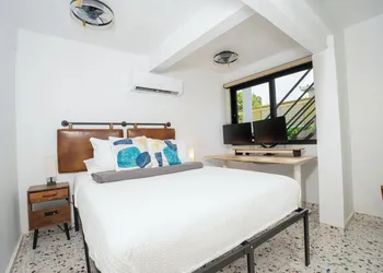 Garden of Eden Hotel hotel thumbnail 8