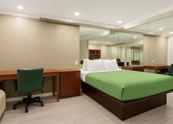 Casa Blanca Hotel - Corona hotel thumbnail 4