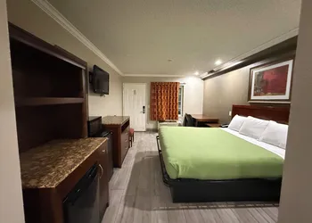 Casa Blanca Hotel - Corona hotel thumbnail 5