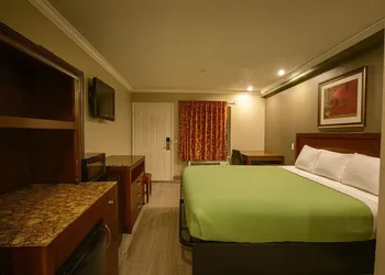 Casa Blanca Hotel - Corona hotel thumbnail 7