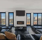 121 Hotel Buyout by Avantstay Buyout of 121 Hotel w/ Living Areas & Meeting Room! Sleeps 58 hotel detail image 5