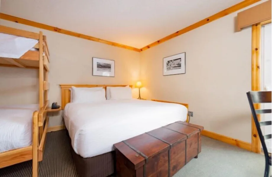 Selkirk Lodge hotel detail image 2