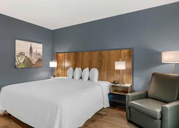 Extended Stay America Premier Suites - Jacksonville - Airport hotel thumbnail 7
