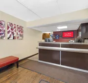 HomeTowne Studios by Red Roof Buffalo - Niagara Airport hotel detail image 4
