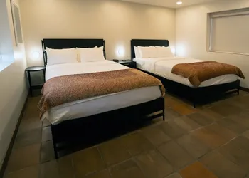 High Frontier hotel thumbnail 6