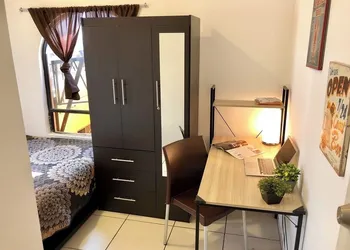 RMS Hostal - Roma hotel thumbnail 8