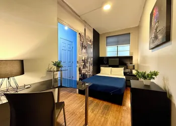 RMS Hostal - Condesa hotel thumbnail 6