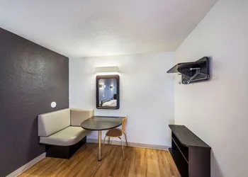 Studio 6 Irving, TX - Irving DFW Airport East hotel thumbnail 7