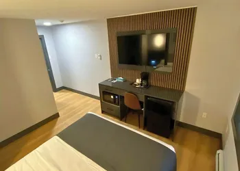 Nights Inn hotel thumbnail 4