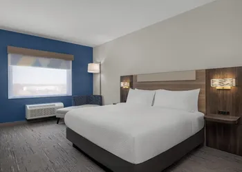 Holiday Inn Express And Suites Huntsville Northeast by IHG hotel thumbnail 7