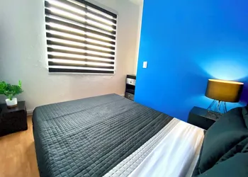 RMS Hostal - WTC hotel thumbnail 6