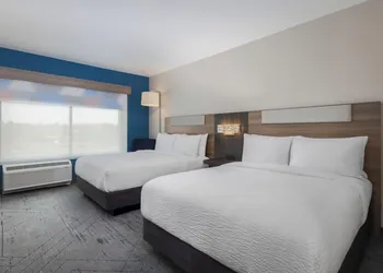 Holiday Inn Express And Suites Nacogdoches Southwest by IHG hotel thumbnail 6