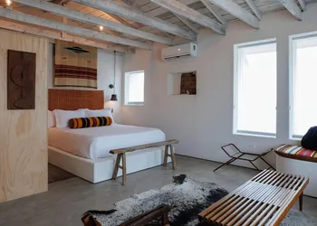 Motel Marfa hotel thumbnail 7