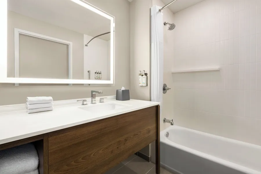 Holiday Inn Express And Suites Joplin Southeast by IHG hotel detail image 6
