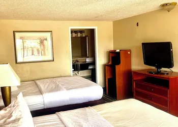 Stay-Well Inn hotel thumbnail 4