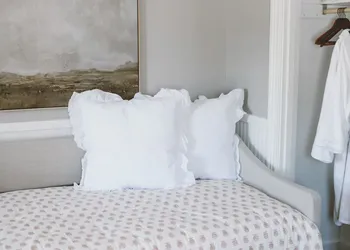 Admirals Quarters Inn hotel thumbnail 5