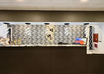Vip inn and suites hotel thumbnail 2