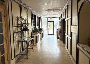 Motel 19 By Capital O Baytown I-10 hotel thumbnail 2