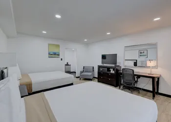 Ash&9th hotel thumbnail 8