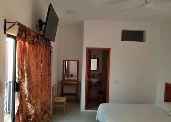 Hotel EBA hotel thumbnail 3