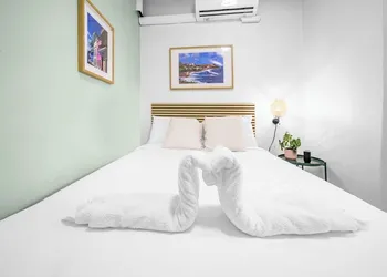 Room 9: Sleek & Serene Stay in San Juan hotel thumbnail 8