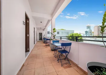 Room 11: Balcony Bliss in Creative Santurce hotel thumbnail 8