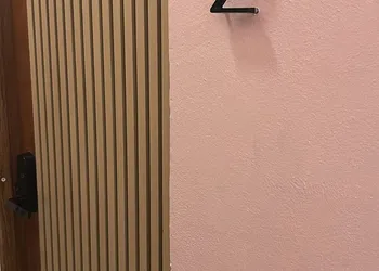 Room 2: Stylish Escape by Calle Cerra Art hotel thumbnail 4