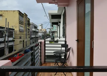 Room 12: Sunlit Balcony Stay Near Calle Cerra hotel thumbnail 7