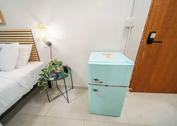 Room 10: Cozy Urban Hideaway in Arts District hotel thumbnail 8