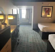 Fifth Season Suites hotel detail image 3