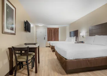 SureStay Studio by Best Western Gonzales hotel thumbnail 8