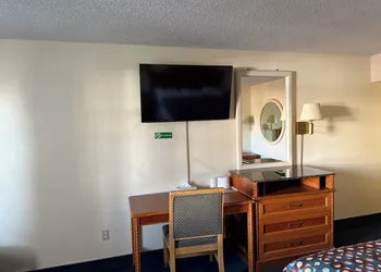 Fiesta Inn- Bell Gardens/ Los Angeles hotel thumbnail 5