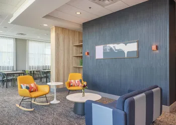 Spark By Hilton Madison Central hotel thumbnail 5