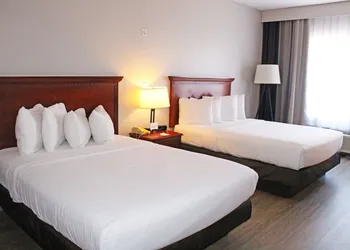 Independence Stay Hotel & Suites hotel thumbnail 5