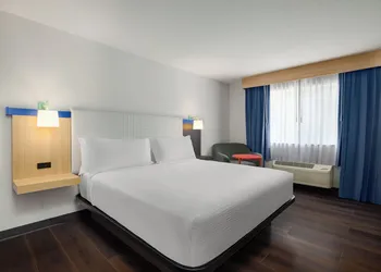 Garner Hotel Boise Airport by IHG hotel thumbnail 8