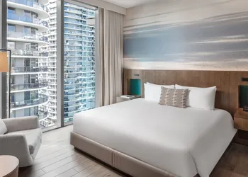EAST Miami Residences hotel thumbnail 4
