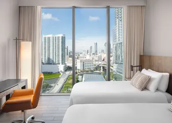 EAST Miami Residences hotel thumbnail 6